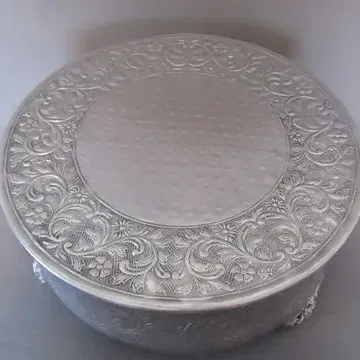 20” Round Silver Cake Riser Rental