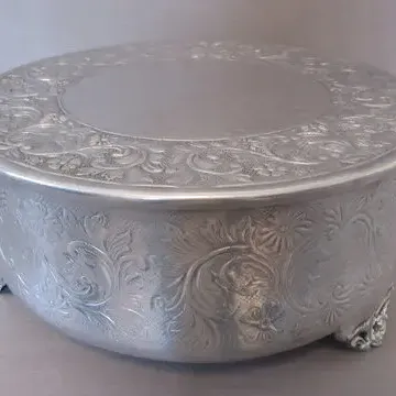 22” Round Silver Cake Riser Rental